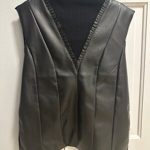 Black Sleeveless Women's Jacket